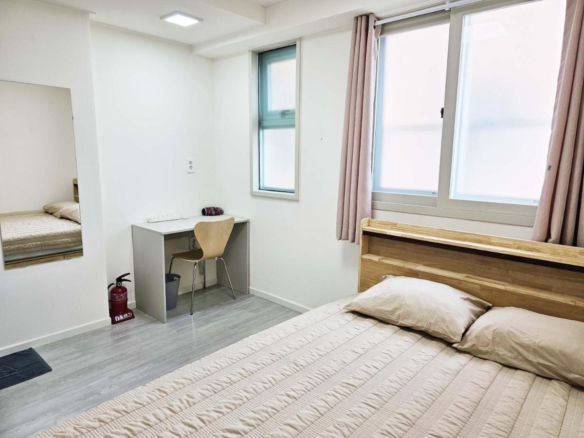 A Pousada Boa Travel House Seul Exterior foto
